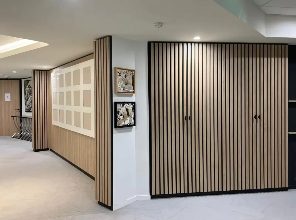 couloir bureau d'entreprise